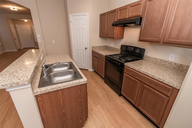 Building Photo - 5727 Post Oak Manor Dr