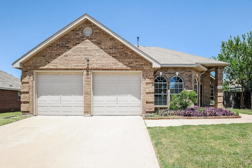 Primary Photo - 3017 Morning Dove Ln