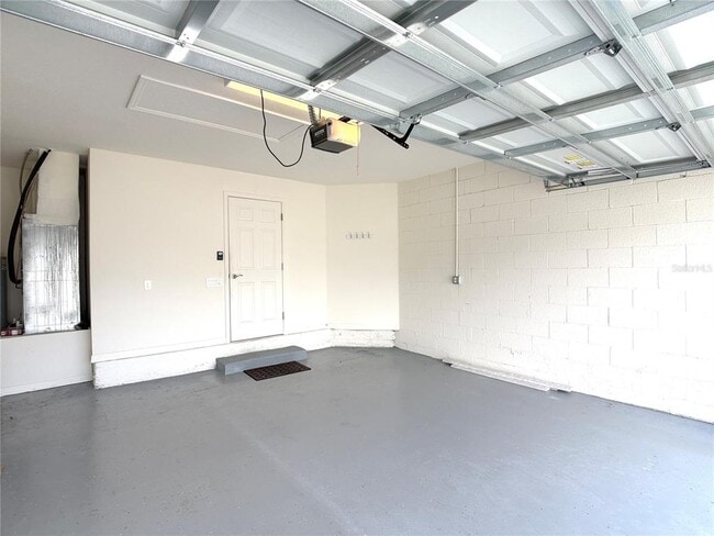 Building Photo - 1337 Cascade Dr