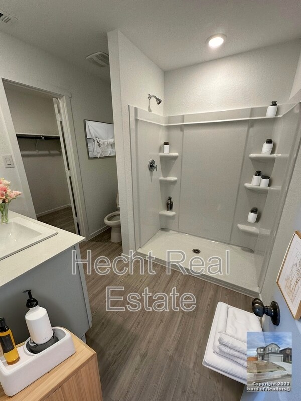 Building Photo - 1531 Tiptop Mdw