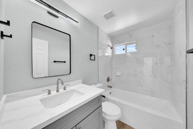 Building Photo - 520 Arrowhead Trail