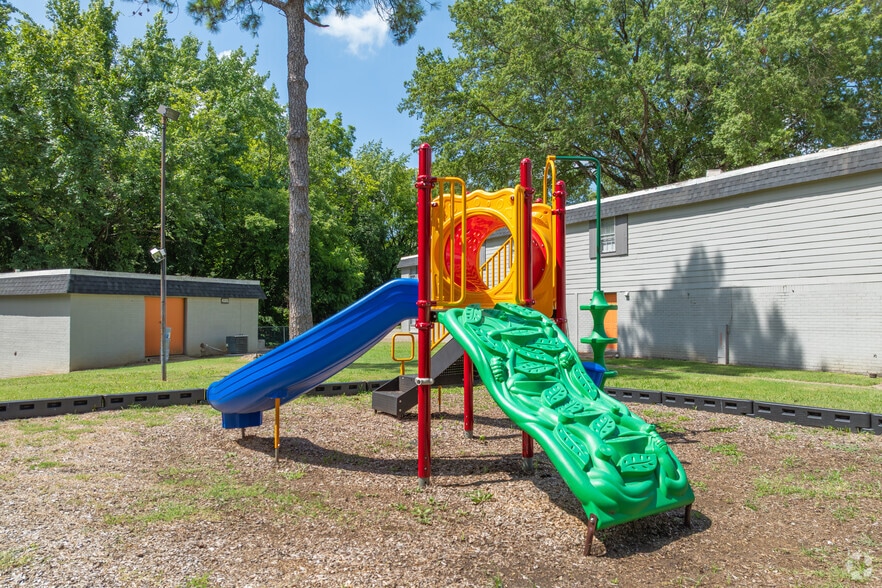 Playground - Grahamwood Place