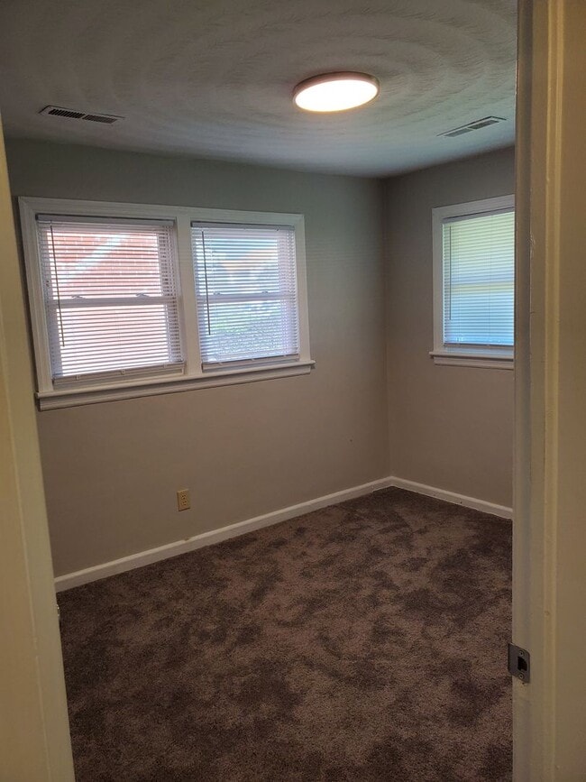 Building Photo - Haynes Tract