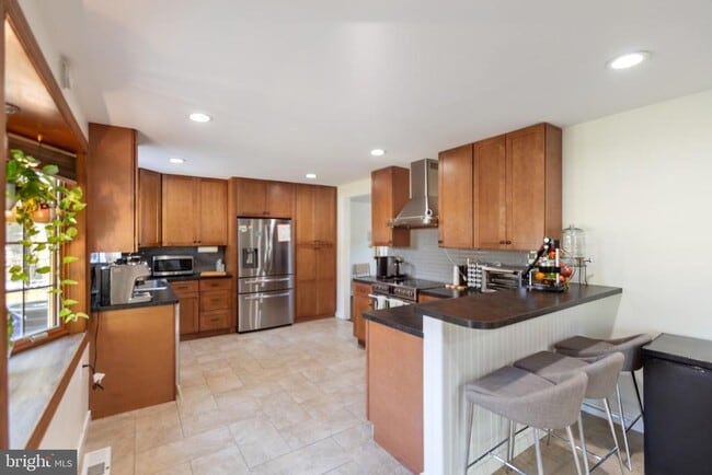 Building Photo - 1801 N Hills Ave