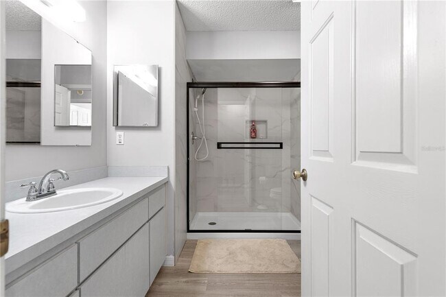 Building Photo - 9916 SE 175th Pl