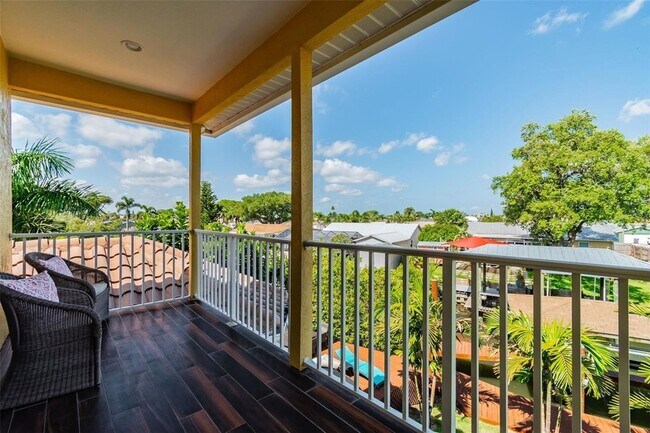 Building Photo - 539 Treviso Dr