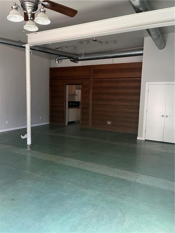 Building Photo - 1609 N Blackwelder Ave