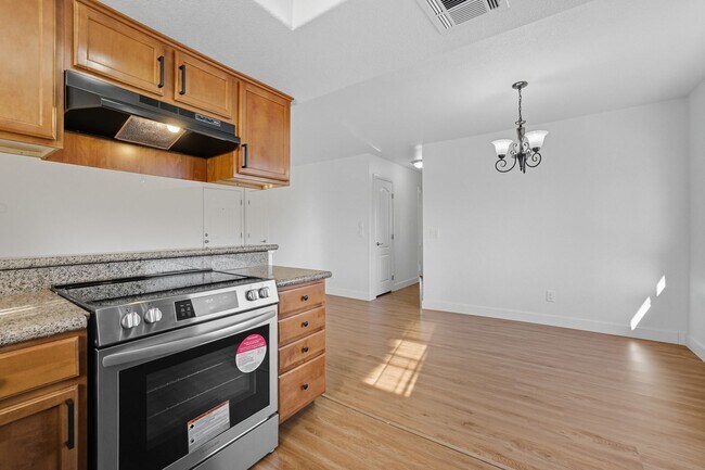 Building Photo - Stylish Summerlin-Area 2 Bedroom Condo wit...