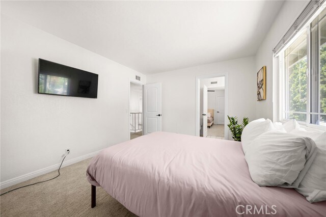 Building Photo - 731 Langer Dr