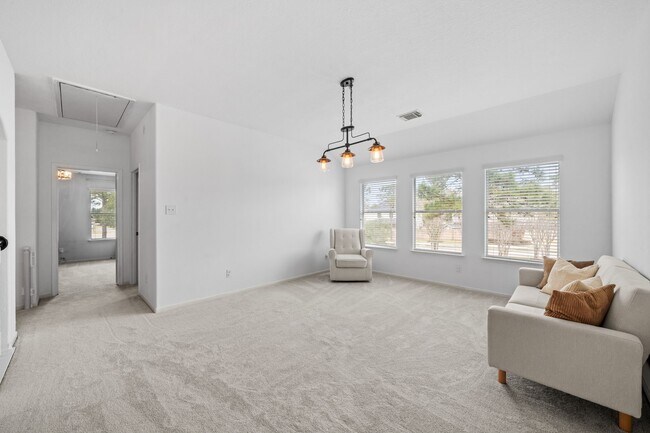 Building Photo - 18210 Juniper Creek Ln