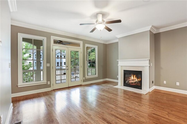 Building Photo - 737 St Charles Ave NE