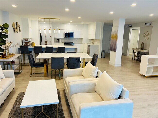Building Photo - 4100 Galt Ocean Dr