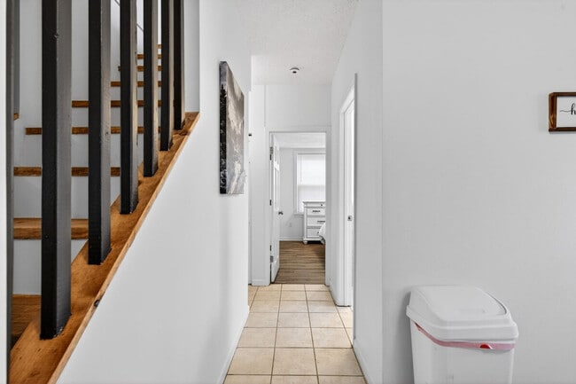 Building Photo - 146 W Felton Ave