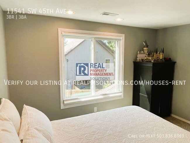 Building Photo - 11541 SW 45th Ave