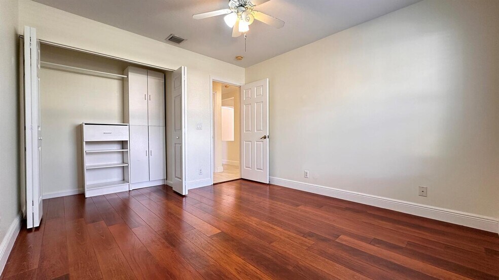 Building Photo - 19010 SW 10th St