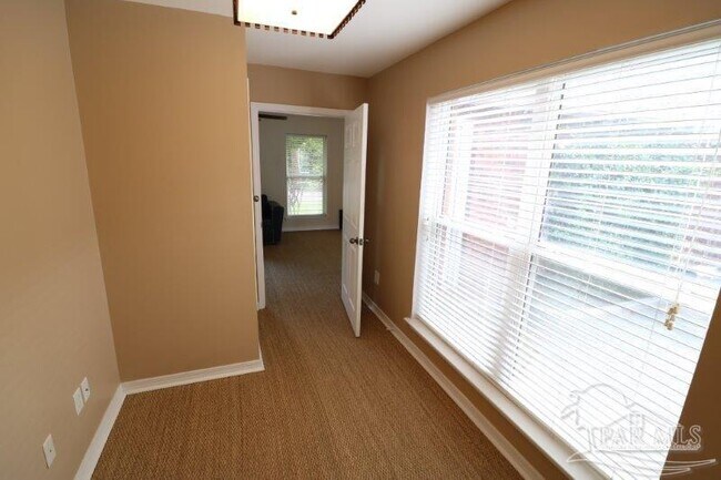 Building Photo - 2728 Kepler Ave