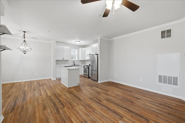 Building Photo - 21228 McFadden Square