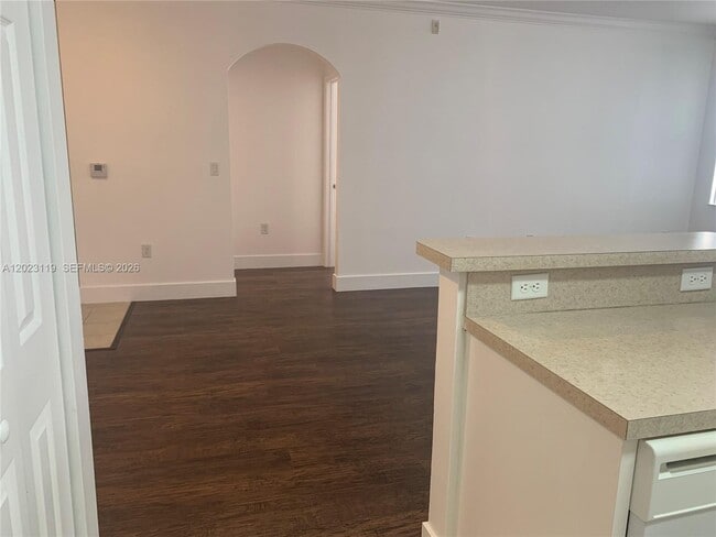 Building Photo - 4702 SW 160th Ave