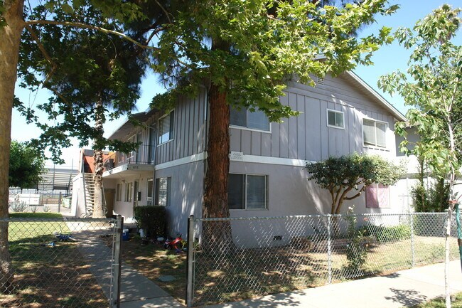 Primary Photo - 5715 Via Monte Dr