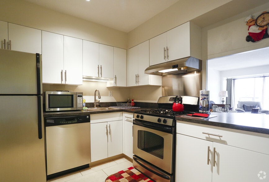 The Longwood 1575 Tremont St Boston MA 02120 Apartment Finder