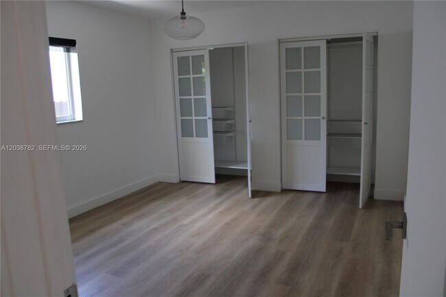Building Photo - 3827 SW 88th Ct