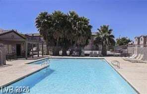 Building Photo - 2524 Adelante Ave