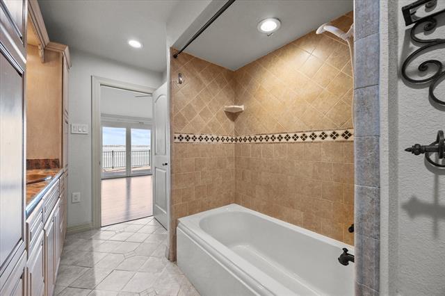 Building Photo - 3830 Mediterranean St