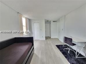 Building Photo - 14501 N Kendall Dr