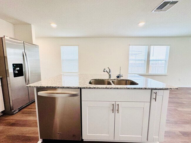 Building Photo - 4089 Lily Glade Ln