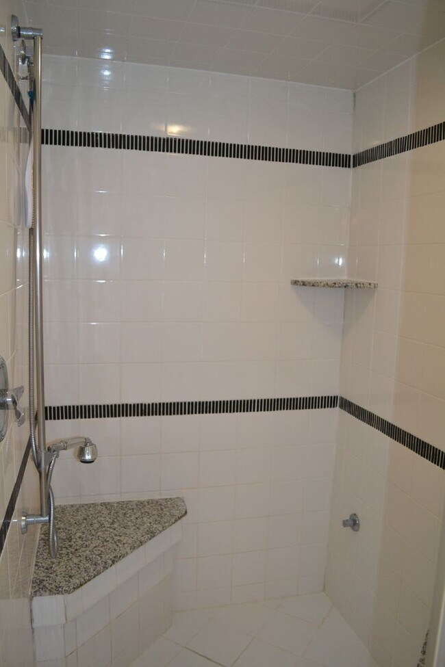 Building Photo - 39128 Glenlivet Ct