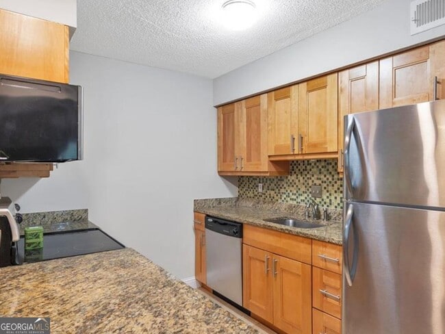 Building Photo - 1314 Old Hammond Chase