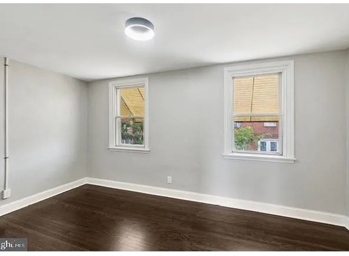 Building Photo - 4034 Lawndale St