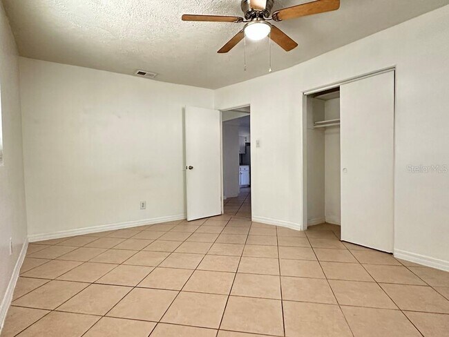 Building Photo - 1432 Lotus Path