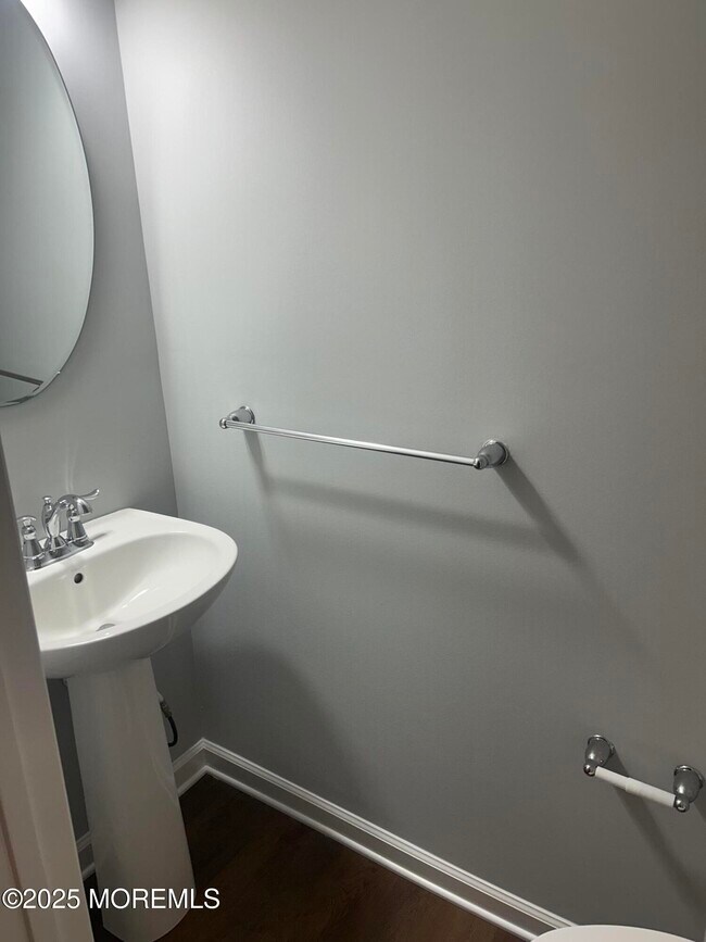 Building Photo - 201 Rio Grande Dr