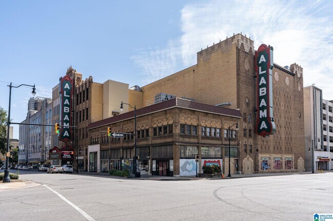Building Photo - 1801 2nd Ave N