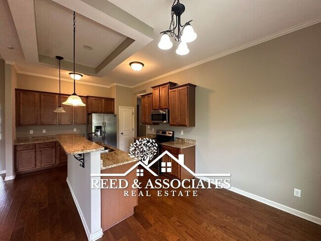 Building Photo - Luxurious Bartlett Home. ZONED Bartlett School Districts! DON'T MISS OUT!