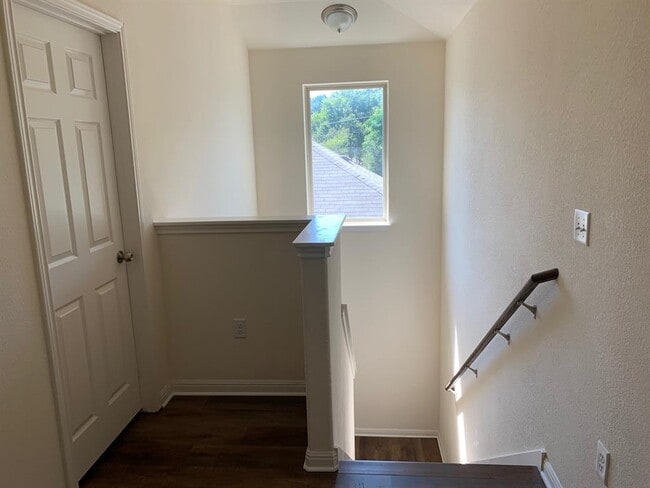 Building Photo - 5805 Loblolly Ln