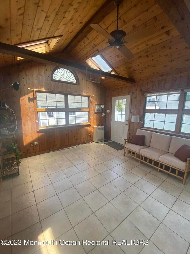 Building Photo - 7 Cambell Ct