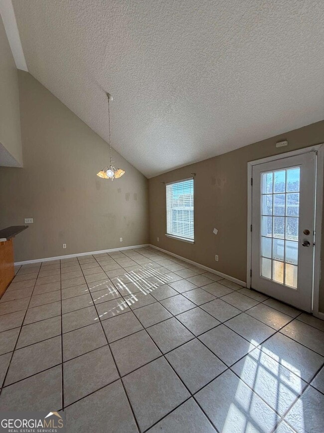 Building Photo - 107 Cypress Bend