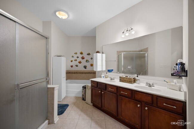Building Photo - 2704 Blakely Ln