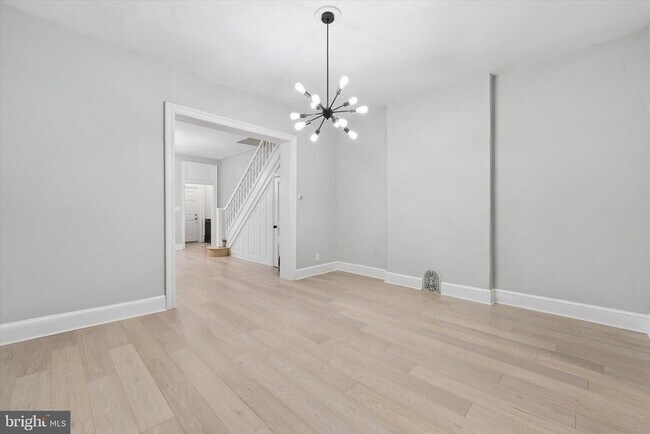 Building Photo - 2422 W Norris St