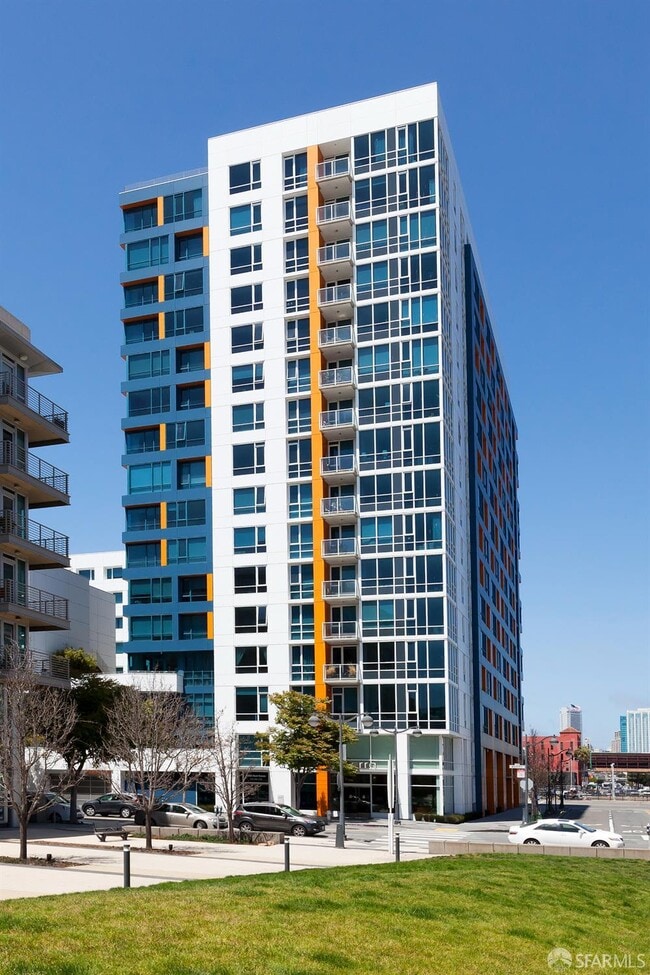 Building Photo - 300 Berry St