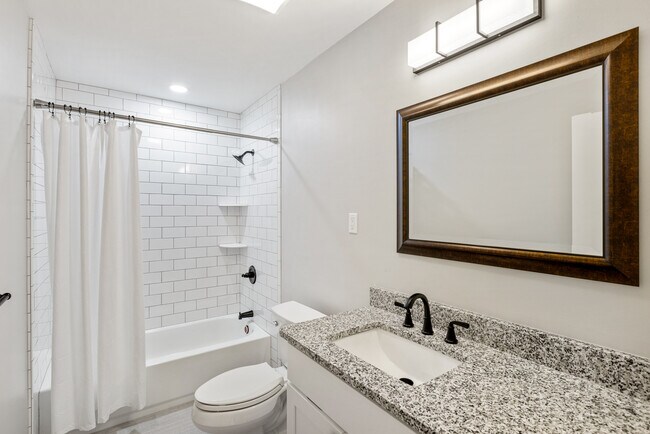 Building Photo - 2087 Allard Ave