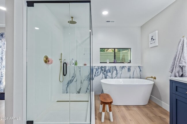 Building Photo - 15832 N 62nd Pl