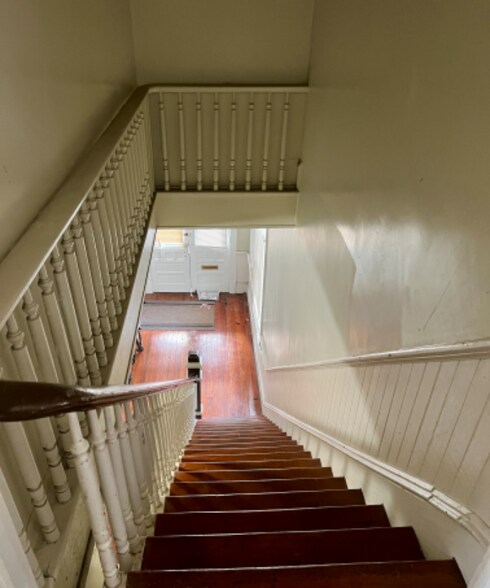 Building Photo - 316 W Duffy St