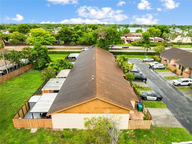 Building Photo - 6711 NW 193rd Ln