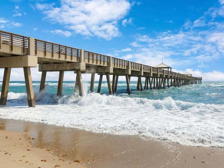 Building Photo - 4803 Sawgrass Breeze Dr