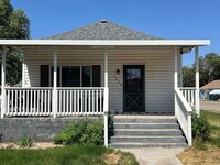 Building Photo - 303 3rd St