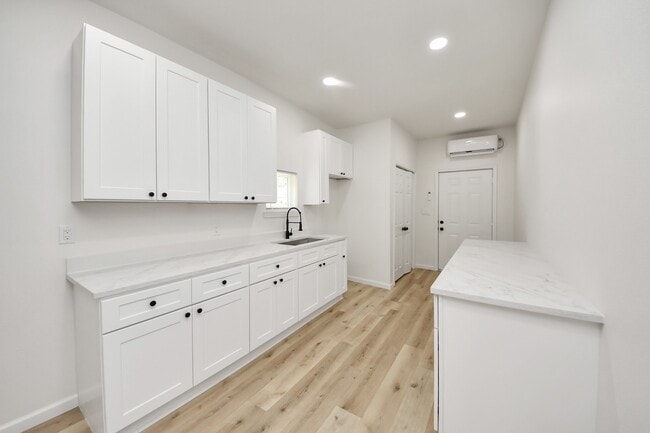 Building Photo - 7305 Sherman St