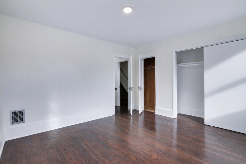 Building Photo - 512 Brown St